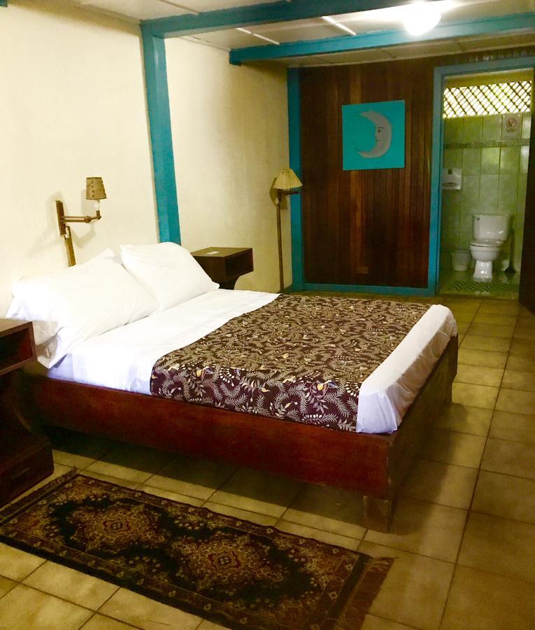 Lapalapa Beachfront Hotel Puerto Viejo de Talamanca Buitenkant foto