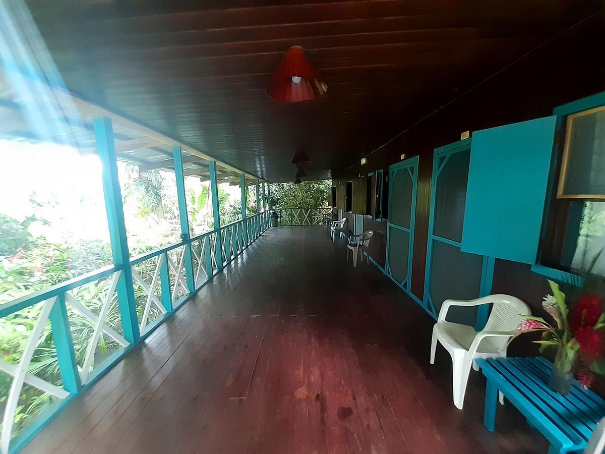 Lapalapa Beachfront Hotel Puerto Viejo de Talamanca Buitenkant foto
